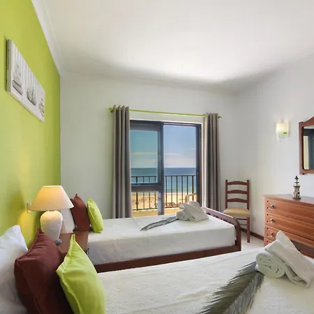 Family View - Da Rocha * ポルティマン